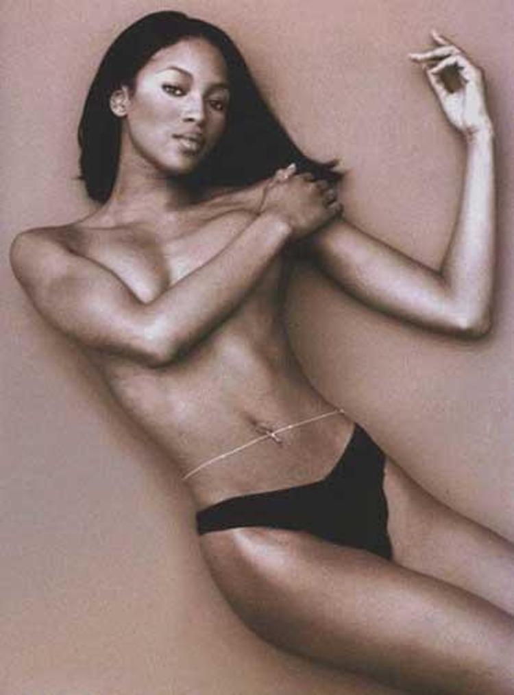 Обнаженная Naomi Campbell голая Наоми Кэмпбелл фото