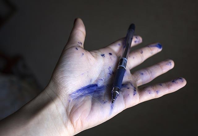 Tükenmez kalem lekesi nasıl çıkar