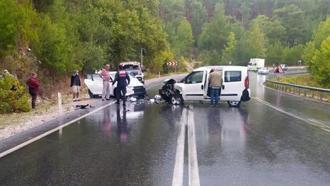 Akseki'de trafik kazası: 6 yaralı