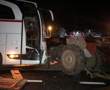 Çankırı'da otobüs, traktöre çarptı: 1 yaralı