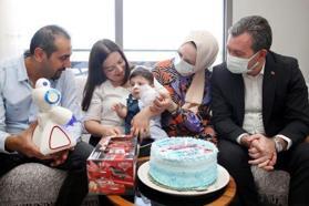 SMA hastası minik Kaan Efe'ye sürpriz doğum günü