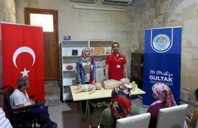 Akdeniz Belediyesi'nden vatandaşlara ilkyardım eğitimi