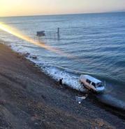 Şarköy'de denize uçan minibüsün şoförü yaralandı