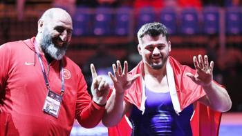 Son dakika - Rıza Kayaalp 11. kez Avrupa Şampiyonu oldu!