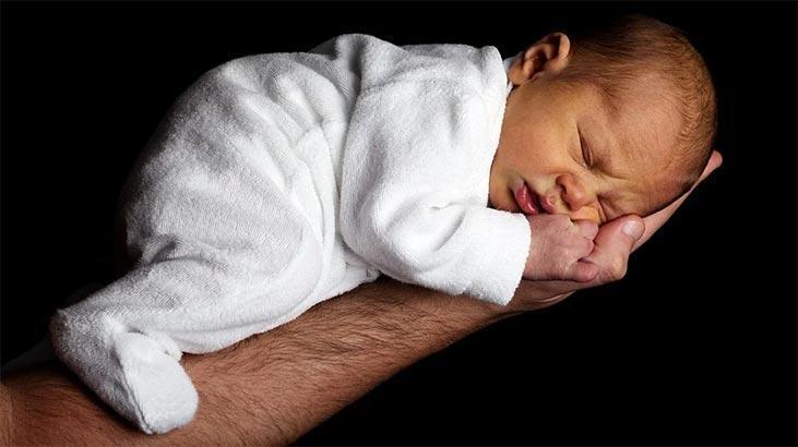 Rüyada Erkek Bebek Emzirmek Ne Demek? Kucakta Erkek Bebek Emzirdiğini Görmek Ne Anlama Gelir?