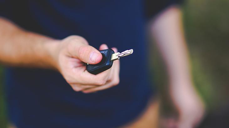 Rüyada Araba Anahtarı Görmek Ne Demek? Otomobil Anahtarını Kaybetmek Nedir?