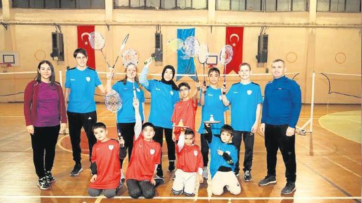 Pamukkalede engelli badminton takm kuruldu