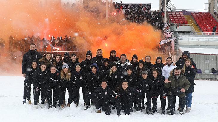 Beşiktaş Vodafone - 1207 Antalyaspor Kadın Futbol Kulübü maçına kar engeli