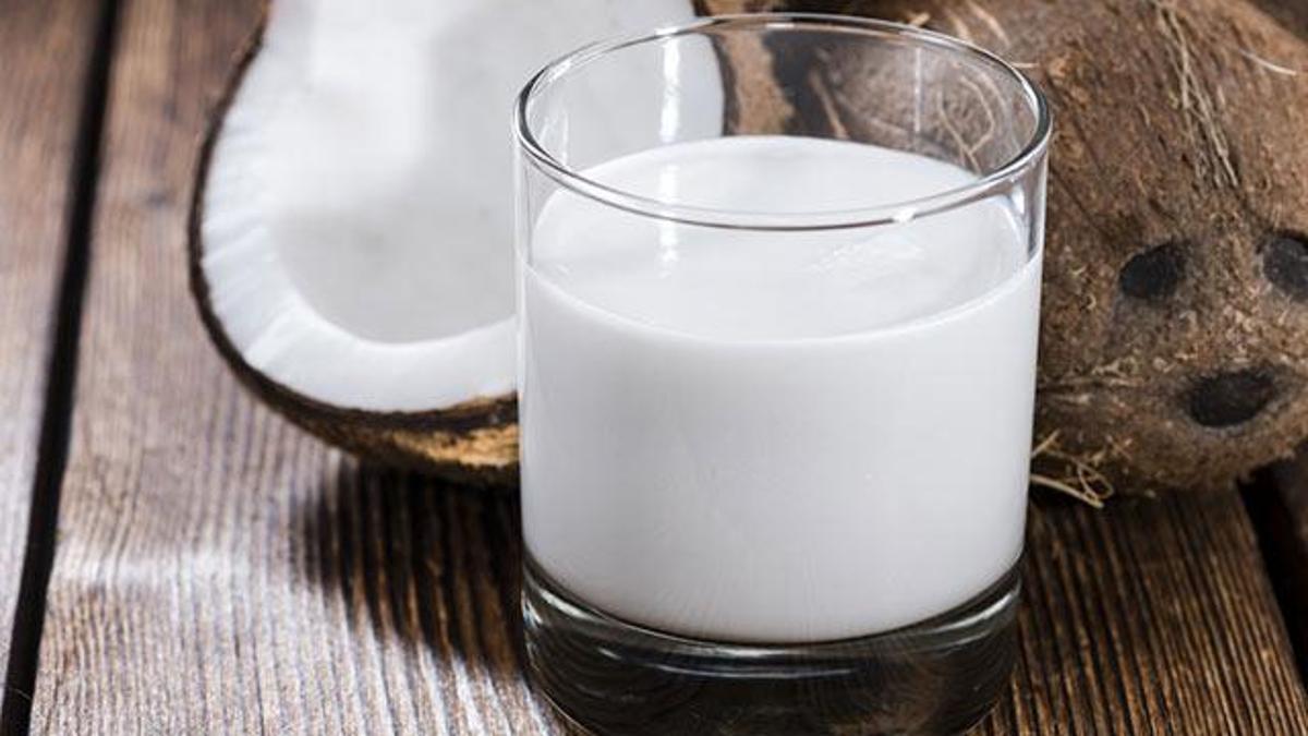 Hindistan cevizi sütü - Hindistan cevizi sütü nasıl yapılır? - Hindistan  cevizi sütü nasıl içilir? - Hindistan cevizi sütü nedir - Sağlık Haberleri