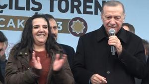Sahneye çıkıp Cumhurbaşkanı Erdoğan ile şarkı söyledi O anları anlattı