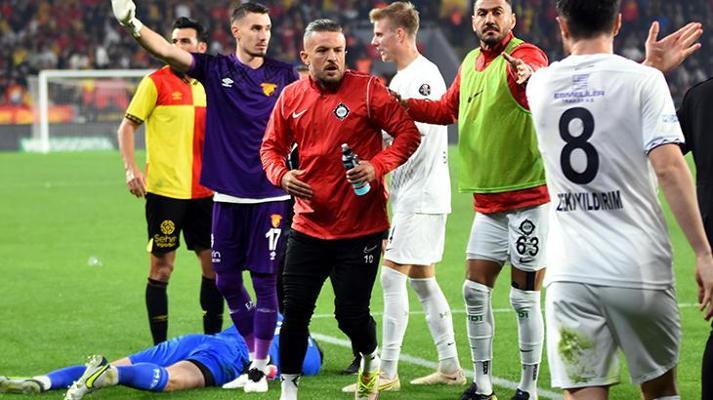 Göztepe-Altay maçında yaşanan olaylar Avrupada manşetlerde: Ne rezalet ama