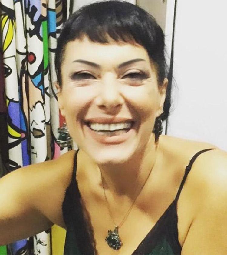 SON DAKİKA: Şarkıcı Gülay Sezer üçüncü kez kanser oldu! - Magazin