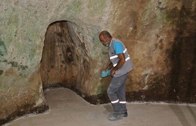 Sultan Şeyhmusun 40 gün tek başına kaldığı mağara restore edildi