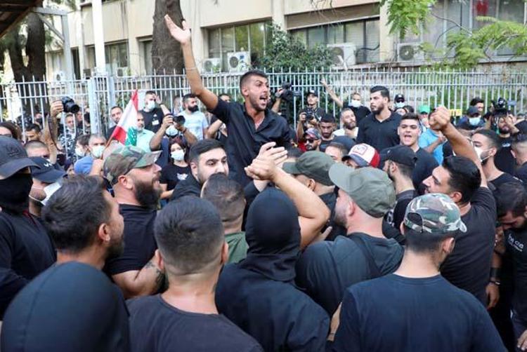 Lübnanda göstericilere ateş açıldı