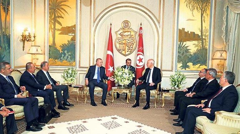 Tunus’a sürpriz ‘Libya’ ziyareti
