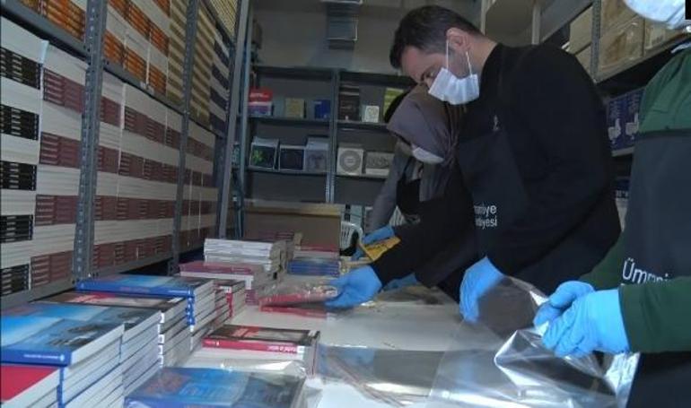 Ümraniye Belediyesi, dezenfekte ettiği 35 bin kitabı evlere tek tek dağıtacak  Ümraniye Belediyesi 35 bin kitabı evlere dağıtıyor 5e7efb2855428123d8361ce3