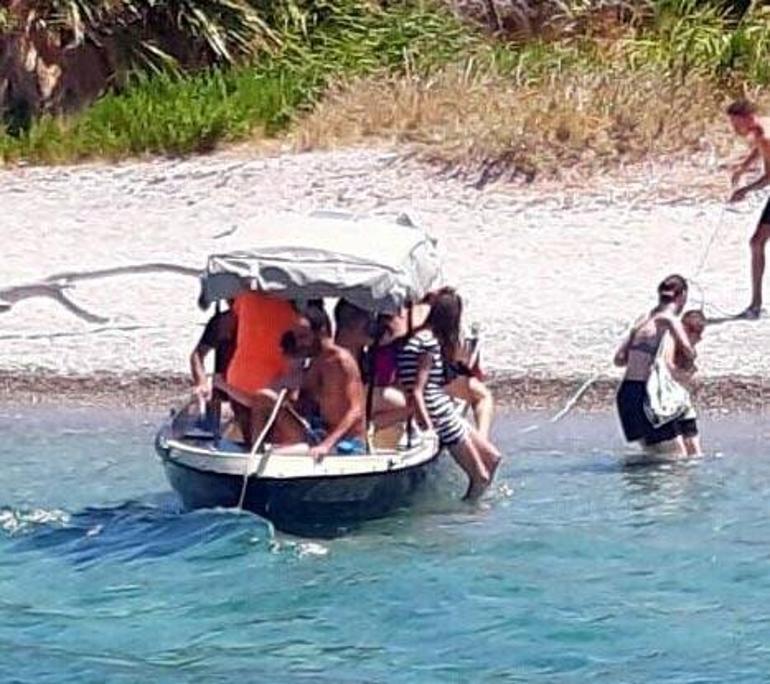 Son dakika haberi: Foçada 10 kişinin bulunduğu tekne battı Son fotoğrafları ortaya çıktı...