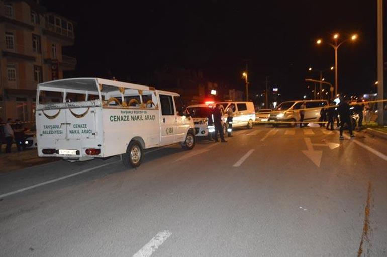 Kütahyada trafik kazası: 1 ölü, 2 yaralı