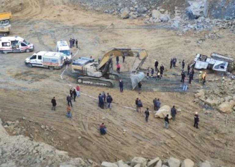 Son Dakika: Arnavutköyde taş ocağında göçük İki işçiden acı haber var