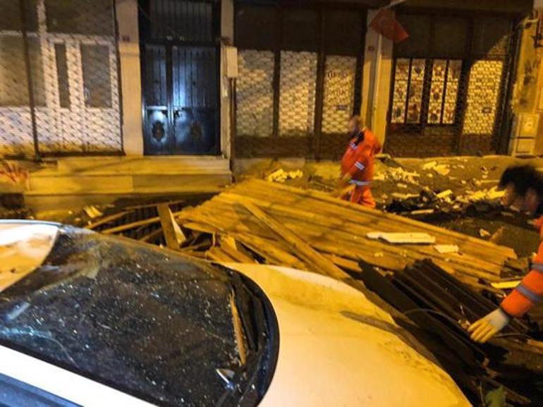 Son dakika İstanbulda fırtınanın bilançosunu AFAD açıkladı