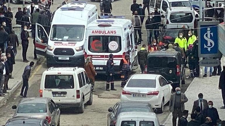 Erzurumda kan donduran olay Sırtındaki bıçakla hastaneye gitti