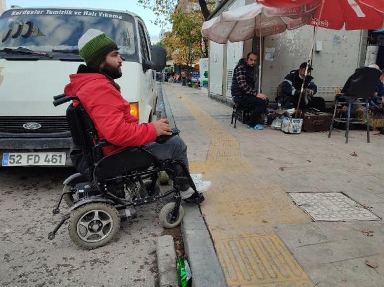 haberler Göbeğinde çıkan sivilce  tekerlekli sandalyeye mahkum etti