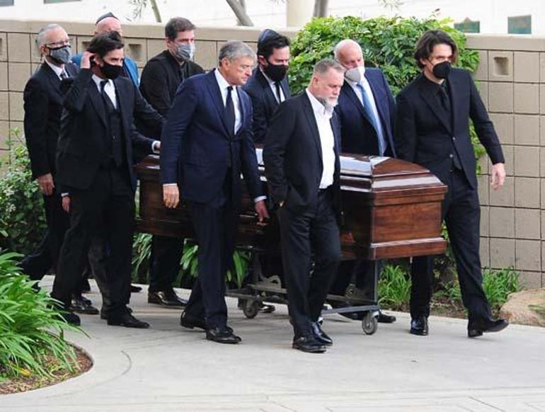 Cenazesi doldu taştı Peş peşe ölümlerin ardından uzmanlar açıkladı: 90lar...