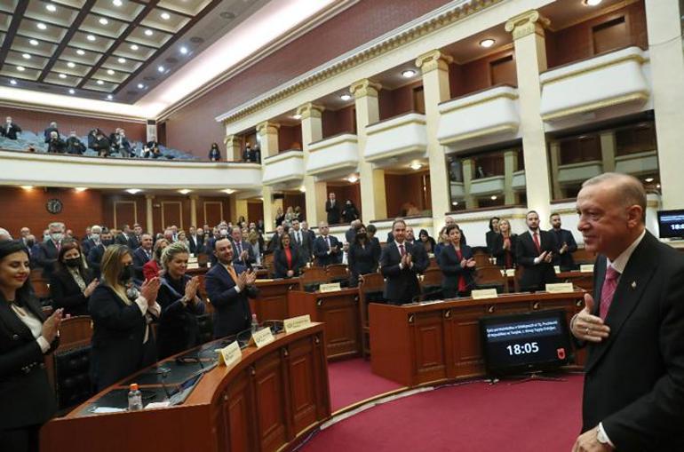 Son dakika: Erdoğandan Arnavutluk Meclisinde net mesajlar Derhal harekete geçmezseniz... diyerek tehlikeyi işaret etti