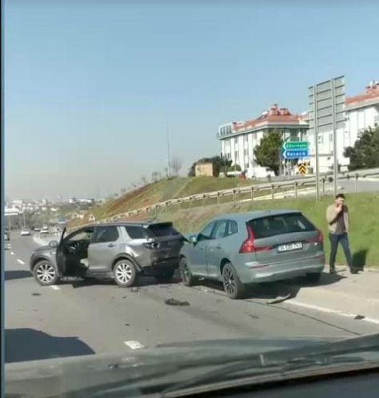 Son dakika: Beşiktaşlı Montero trafik kazası geçirdi