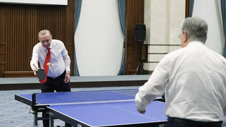 Cumhurbaşkanı Erdoğan Kazakistan Cumhurbaşkanı Tokayev ile masa tenisi oynadı
