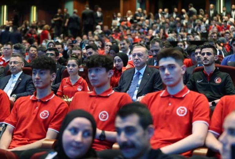 Son dakika Cumhurbaşkanı Erdoğan: Rakamlar sporda nereden nereye gelindiğini göstermektedir