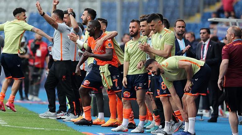 Son dakika: Trabzonspor bu sezon bir ilk yaşadı Başakşehirde Abdullah Avcı ve Edin Visca damgası