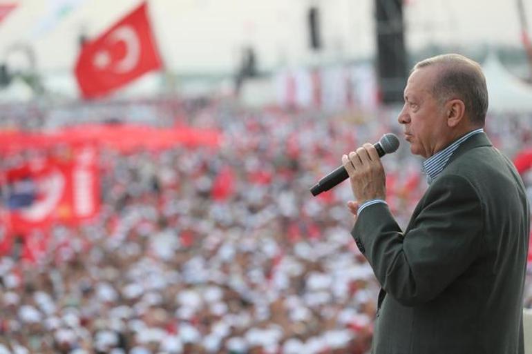 Atatürk Havalimanı’nda büyük heyecan İlk fidanı Erdoğan dikti