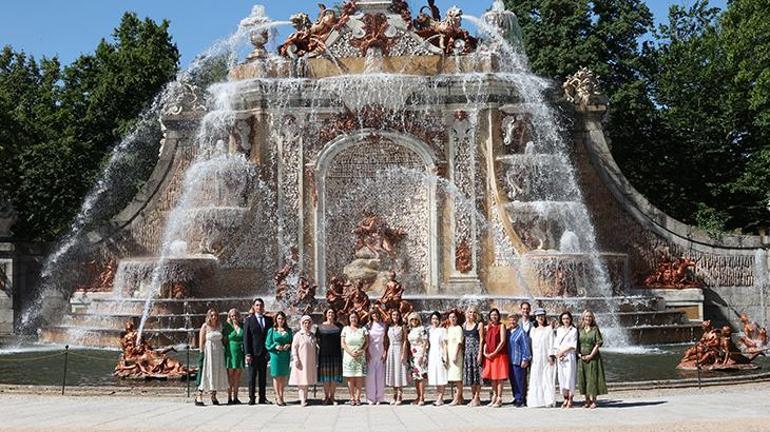 Emine Erdoğan Madridde Kraliyet Sarayını ziyaret etti