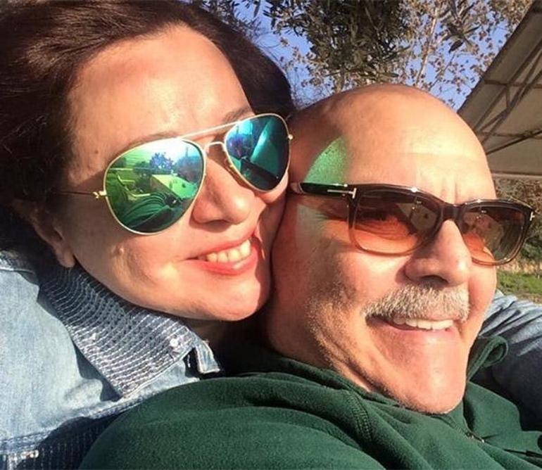 Esra Kazancıbaşı, eşi Rasim Öztekin ile 20 yıllık aşk yazdı