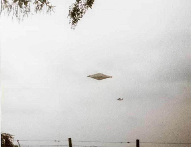 32 yıl sonra ortaya çıktı: Şimdiye kadar çekilmiş en net UFO fotoğrafı