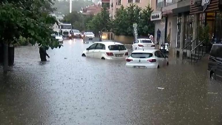 Uyarılar peş peşe geliyor İstanbulda kuvvetli sağanak yağış