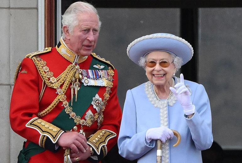 SON DAKİKA HABER: İngiltere Kraliçesi 2. Elizabeth neden öldü, kimdir?  İngiltere kralı kim olacak? - Son Dakika Milliyet