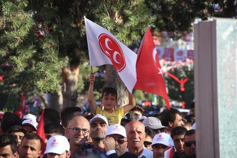 haberler Bahçeliden, Kılıçdaroğlunun fotoğrafına çok sert tepki: Türkiyeye meydan okumadır