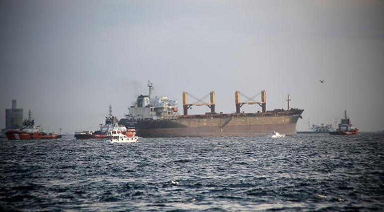 haberler Geminin dümeni kilitlendi İstanbul Boğazı trafiğe kapatıldı