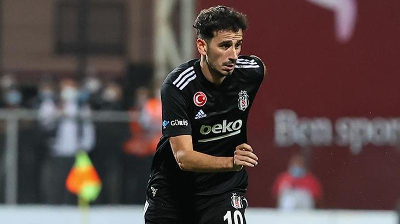 Emre Moru canlı yayında açıkladı Beşiktaş'ın anlaşmaya yakın olduğu forvet oyuncusu belli oldu