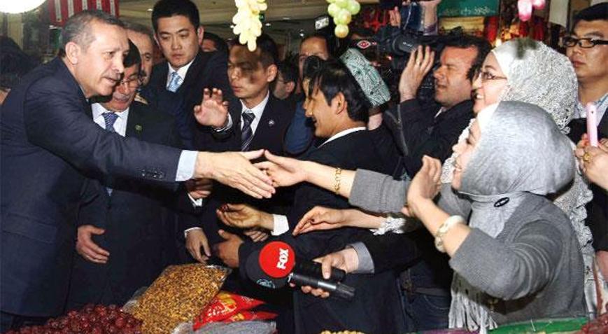 Uygur Türklerinden Erdoğan'a büyük ilgi - Son Dakika